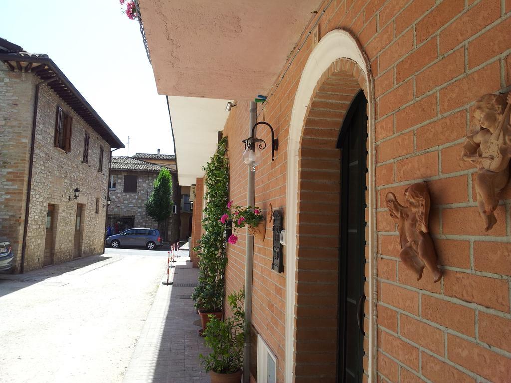 La Corte Degli Angeli Locazioni Turistiche Assisi Eksteriør billede