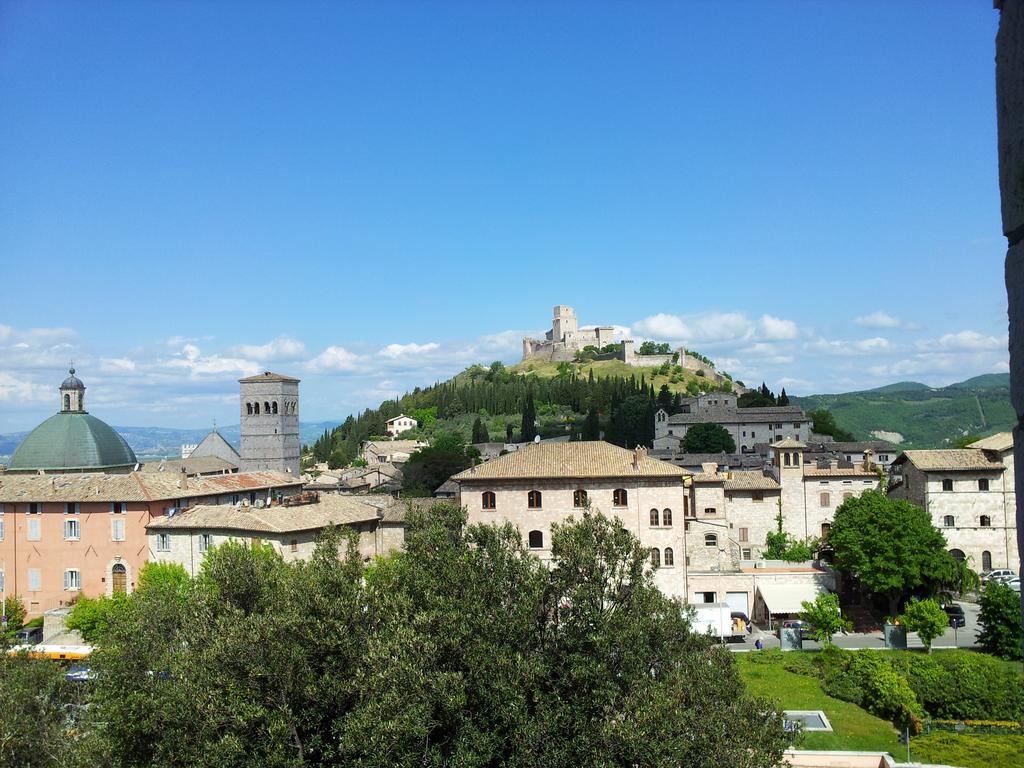 La Corte Degli Angeli Locazioni Turistiche Assisi Eksteriør billede