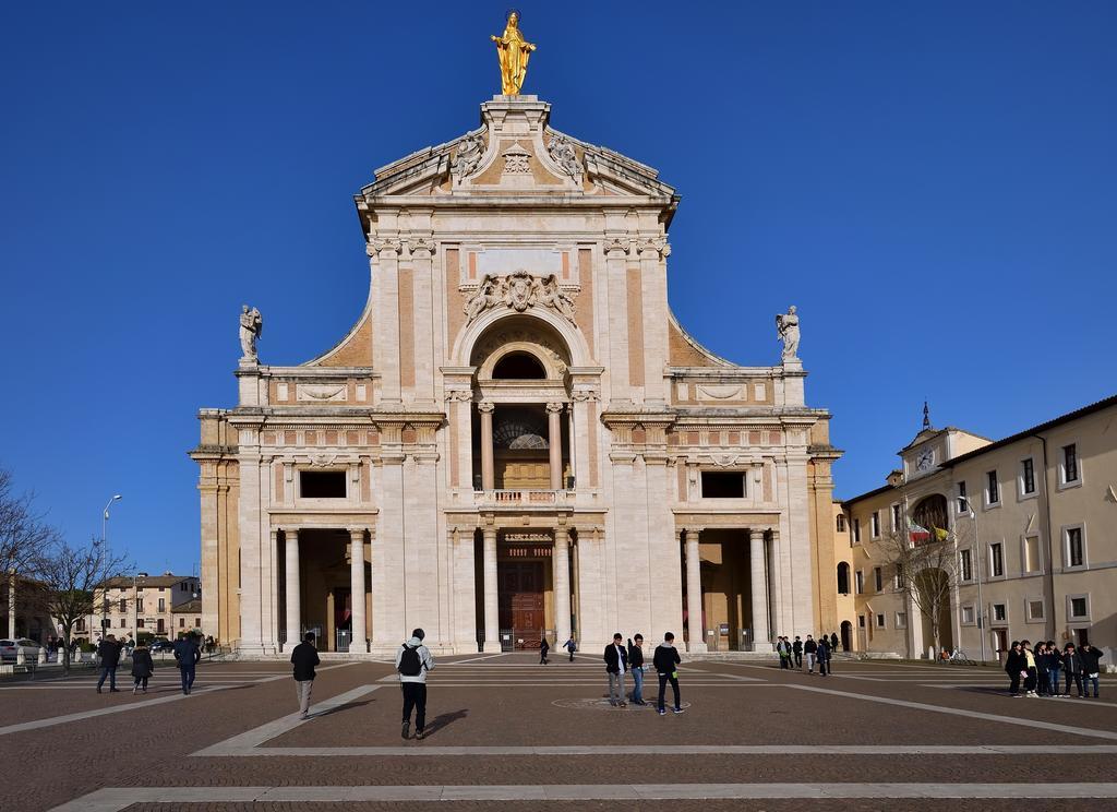 La Corte Degli Angeli Locazioni Turistiche Assisi Eksteriør billede